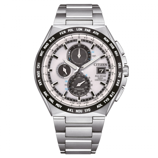 Radio Controlled Eco-Drive Herenhorloge in Titanium