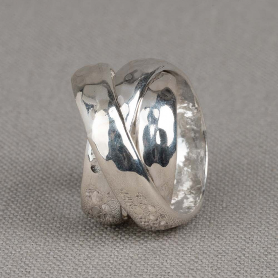 Jeh Ring Zilver Glans Gedraaid Hamerslag - maat 60